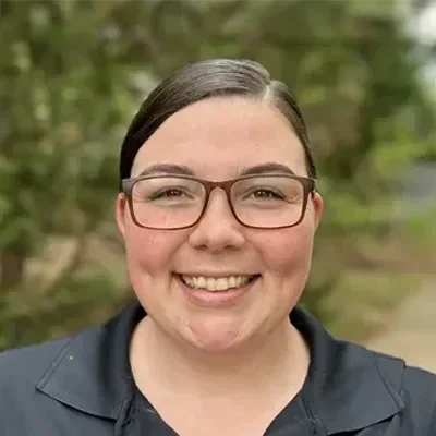 A headshot photo of Nash, an exercise therapist at GreenLife Wellness